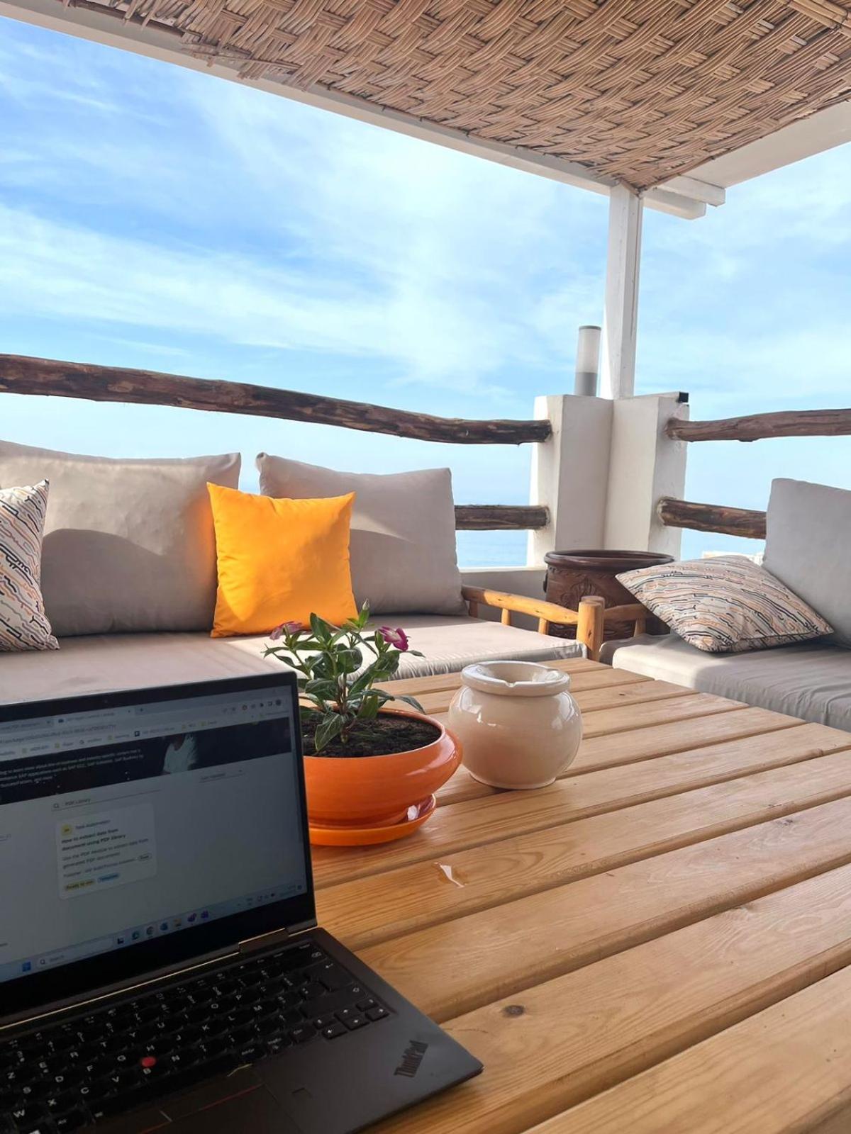 Bigblue Surf Hostel & Coworking Space - Taghazout (Adults Only) Azazoul Dış mekan fotoğraf