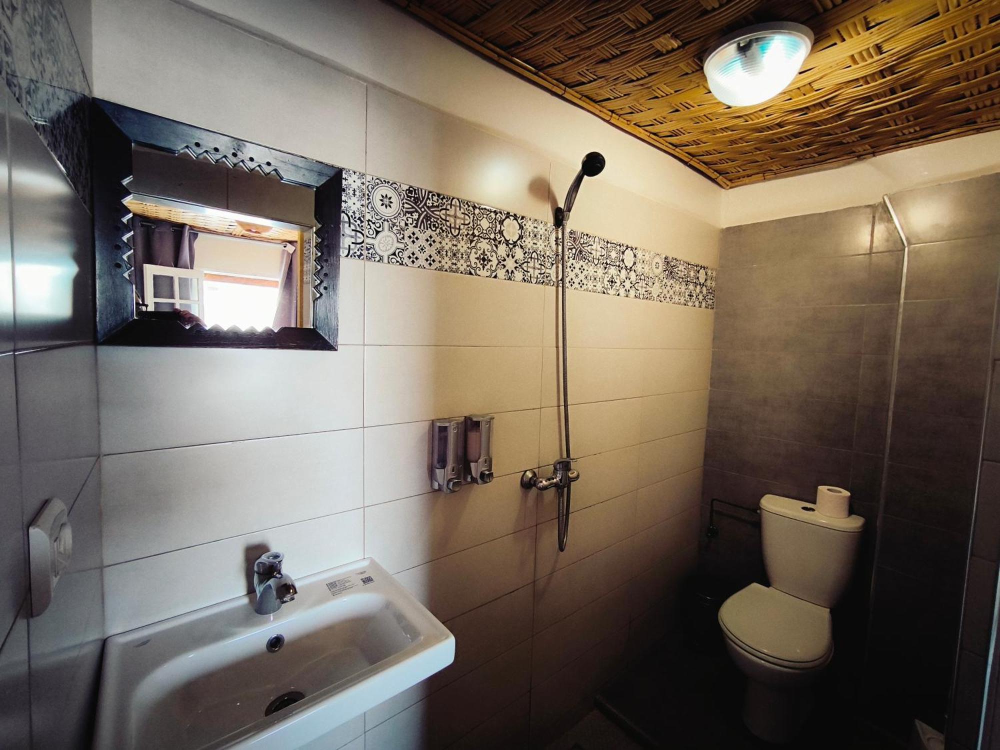 Bigblue Surf Hostel & Coworking Space - Taghazout (Adults Only) Azazoul Dış mekan fotoğraf