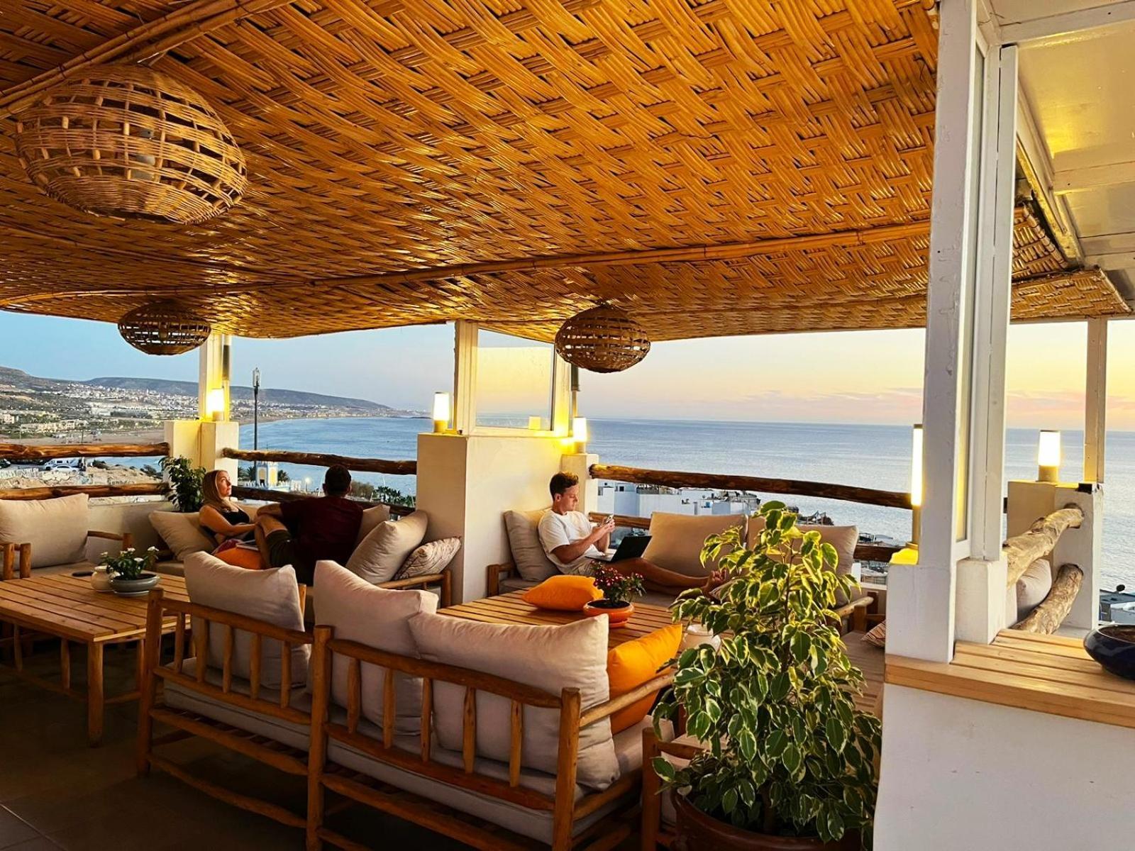 Bigblue Surf Hostel & Coworking Space - Taghazout (Adults Only) Azazoul Dış mekan fotoğraf